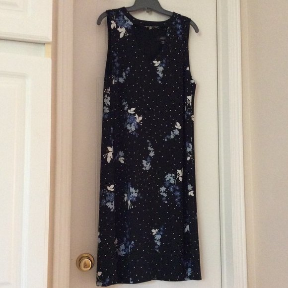 Michel Studio | Made in Canada | Black, White & Blue Floral Print Dress | Sz 1X - Picture 2 of 7